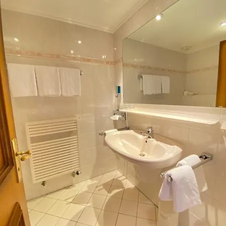 Otel Garni Fuerst Von Waldeck Willingen (Upland)