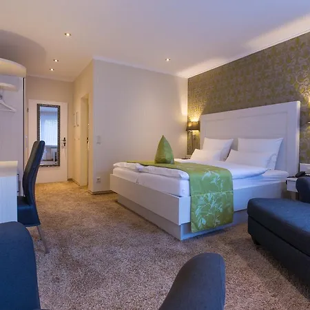 Garni Fuerst Von Waldeck Otel