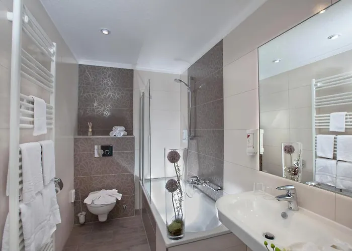 Garni Fürst Von Waldeck